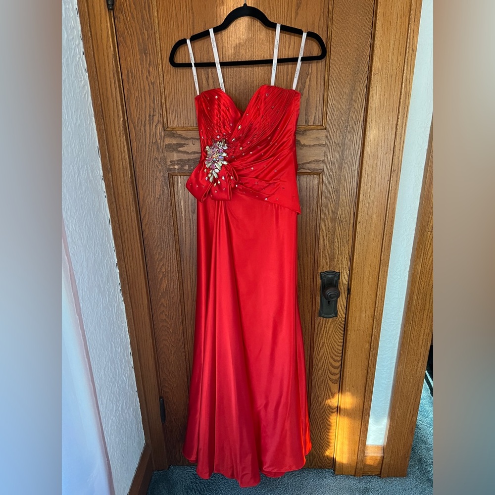 Tony Bowls Le Gala Prom Dress